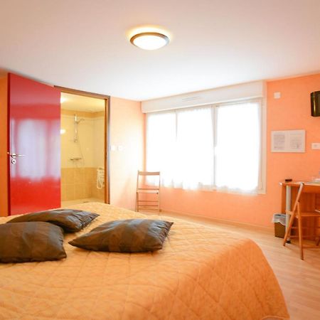 Au P'Tit Quinquin Hotel Le Val-Saint-Père Zewnętrze zdjęcie