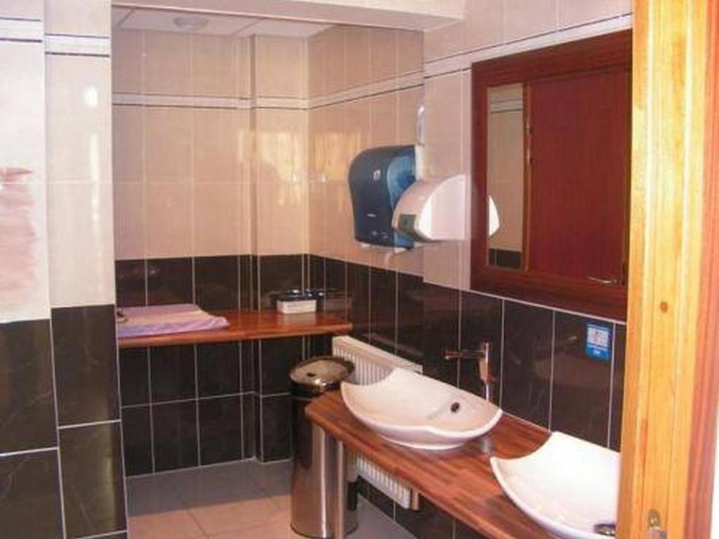 Au P'Tit Quinquin Hotel Le Val-Saint-Père Zewnętrze zdjęcie