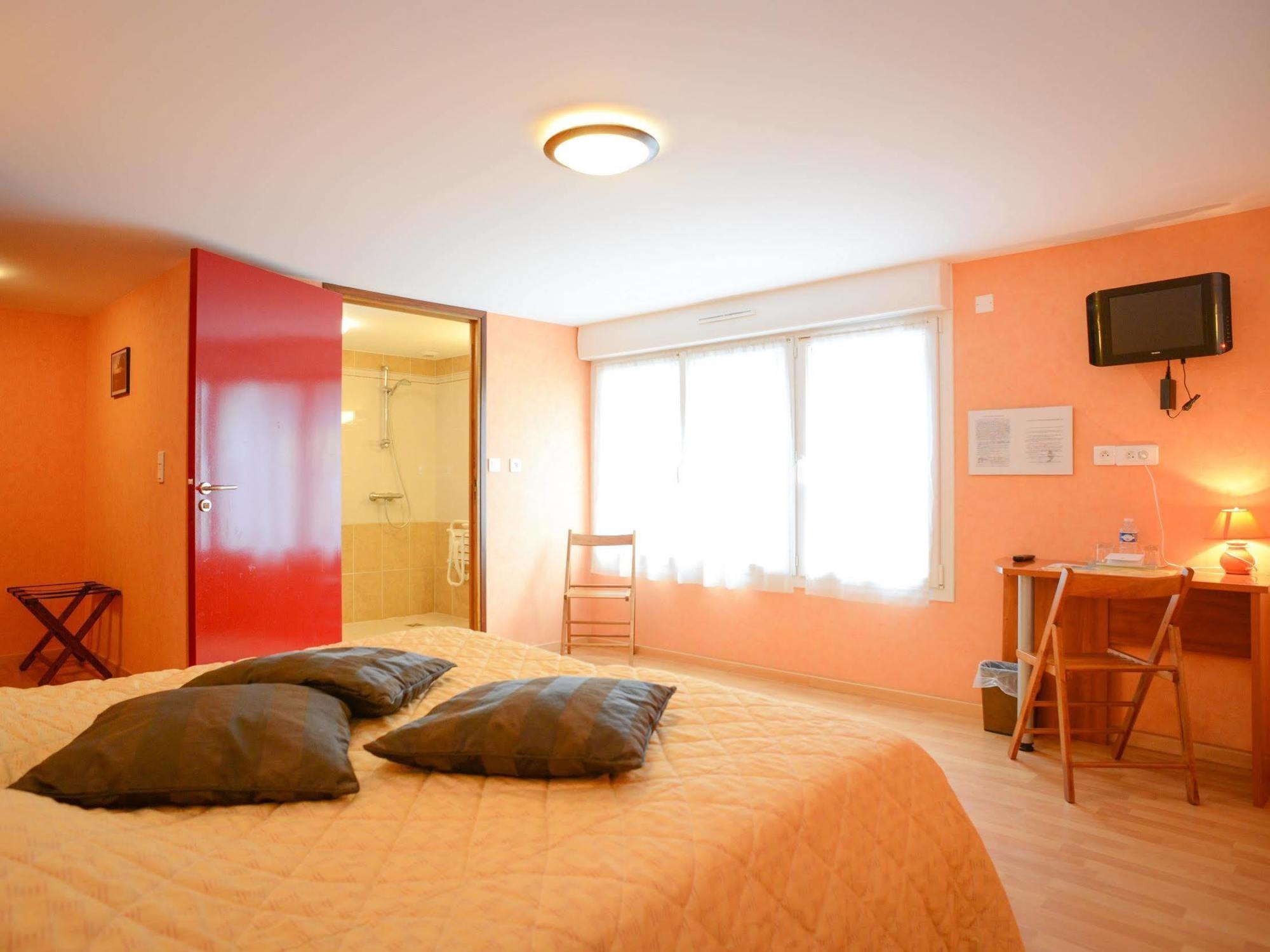 Au P'Tit Quinquin Hotel Le Val-Saint-Père Zewnętrze zdjęcie
